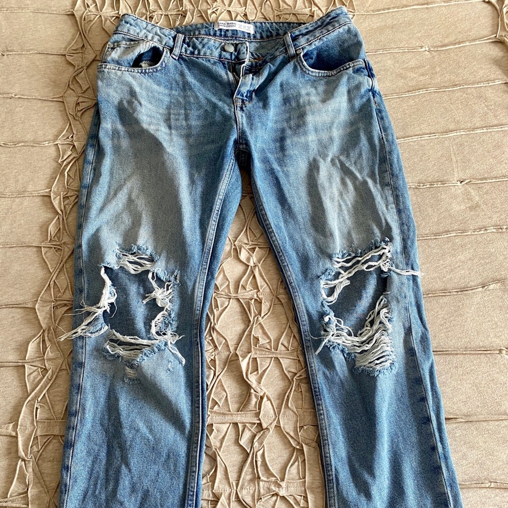 ✨ZARA BASIC Z1975 DENIM Distressed Boyfriend - 8✨